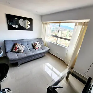 Con Parqueadero Y Vista A La Ciudad Medellín